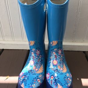 Bogs youth size 5 rain boots